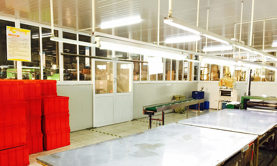 Wuxi Hongyu Daily-use Products Co., Ltd. خط إنتاج المصنع